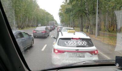 В Тобольске автомобилисты борются за парковочные места - nashgorod.ru - Тобольск