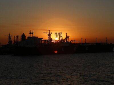 Швейцария - В США задержали следующий из России танкер с нефтепродуктами - smartmoney.one - Россия - США - Швейцария - штат Луизиана - Тамань - Reuters