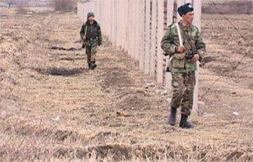 На границе Кыргызстана и Таджикистана произошла перестрелка с применением минометов - charter97.org - Белоруссия - Киргизия - Таджикистан - Баткенской обл.