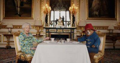 Елизавета II - королева Елизавета - Елизавета Королева - Королева Елизавета пригласила на чай мишку Паддингтона (видео) - focus.ua - Украина