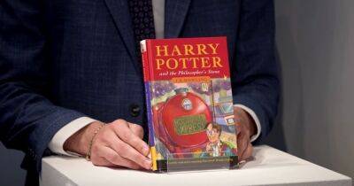 Гарри Поттер - Джоан Роулинг - Первое издание "Гарри Поттера" выставили на аукцион за рекордные 200 тысяч фунтов - focus.ua - Украина - Лондон