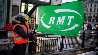 Правительство призвало железнодорожников не выходить на забастовку - rbnews.uk
