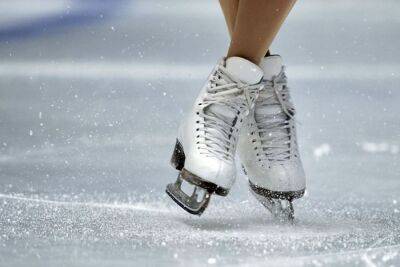 Фигуристкам разрешили не носить юбки в танцах на льду - sport.ru - Тасс