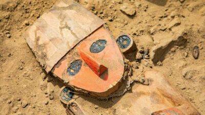 Перу - Археологи обнаружили в Перу загадочную деревянную скульптуру (Фото) - lenta.ua - Украина - Перу - Перу