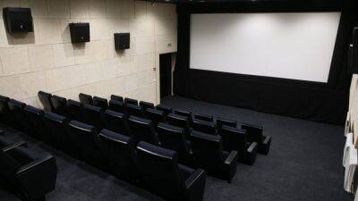 Владимир Путин - Кинокомпания Universal Pictures окончательно уходит из России - svoboda.org - Москва - Россия - США - Украина - Франция