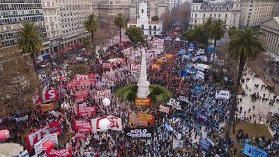 Хуан Карлос - Аргентина: левые и правые против МВФ - ru.euronews.com - Аргентина - Буэнос-Айрес