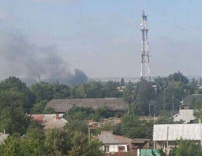 Українські воїни знищили техніку та штаб окупантів на Луганщині - lenta.ua - Украина