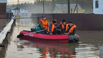 Якутия: наводнения и пожары - ru.euronews.com - респ. Саха - Верхоянск