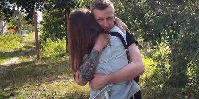 Выжил в аду. Украинцев растрогало видео защитника Мариуполя, который впервые встретился со своей девушкой после плена - nv.ua - Украина - Мариуполь - Мариуполь