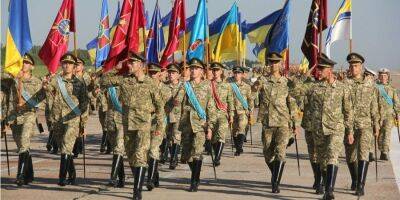 Зарплата военных. Что изменится в доходах мобилизованных украинцев по новому закону - biz.nv.ua - Украина