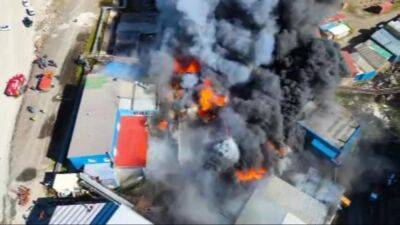 "Божа кара, не інакше": в Росії палає складський комплекс у самому східному місті країни - vchaspik.ua - Украина - Чукотка