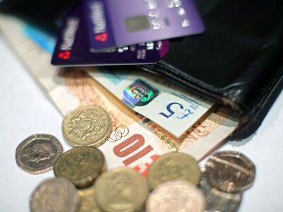 ONS: доходы жителей упали на 2,8% - rbnews.uk - Англия - Twitter