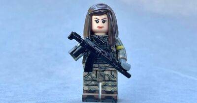 Lego - "Борются с фашизмом": ритейлер LEGO создал фигурки украинских женщин-парамедиков (фото) - focus.ua - Россия - Украина