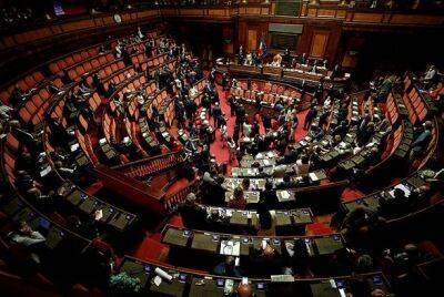 Марио Драги - Правительственный кризис: Сенат Италии выразил доверие премьер-министру Марио Драги, однако с минимальным количеством голосов - unn.com.ua - Украина - Киев - Италия