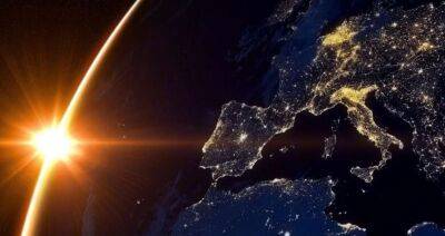 Потужна геомагнітна буря атакує Землю – коли буде її пік - lenta.ua - США - Украина