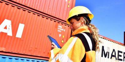 Крупнейший порт Европы сообщил об остановке контейнерных перевозок в Россию - biz.nv.ua - Россия - Украина - Индия - Дания - Роттердам