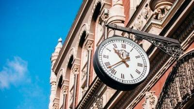 Банкіри позитивно оцінюють підвищення НБУ офіційного курсу на 25% - bin.ua - США - Україна