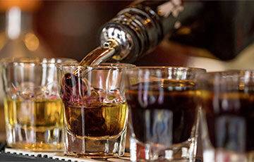 Ученые рассказали, что может заставить вас пить больше алкоголя - charter97.org - Белоруссия