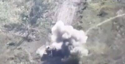 Захватчики резко бросились прочь: на видео показали, как ВСУ отбили танковую атаку врага - politeka.net - Россия - Украина - респ.Бурятия - Война
