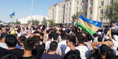 Шавкат Мирзиеев - В Узбекистане прошли протесты из-за поправок к Конституции, ограничивающих статус автономной республики. После них президент передумал - nv.ua - Украина - Узбекистан - Конституция - Протесты