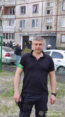 Харьковский полицейский после вражеского обстрела спас семейную пару из горящего дома на Салтовке - objectiv.tv - Украина - Харьковская обл. - Харьков