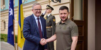 Владимир Зеленский - Австралия - Австралия передаст Украине еще 20 бронемашин Bushmaster и 14 БТР — премьер - nv.ua - Россия - Украина - Киев - Киевская обл. - Австралия