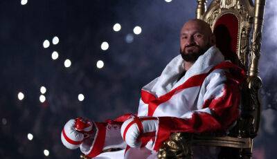 Майк Тайсон - Леннокс Льюис - Фьюри ведет переговоры о возвращении в WWE - sportarena.com - Англия - Саудовская Аравия