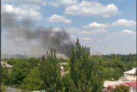 В Донецке опять взрывы: над городом огромный столб дыма - vlasti.net - Донецк