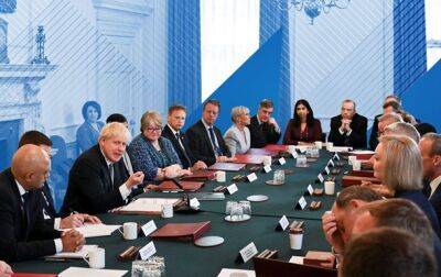 Борис Джонсон - Джавид Саджид - Грант Шэппс - Риши Сунак - Почти 40 членов правительства Британии уходят в отставку - korrespondent.net - Украина - Англия - Ирландия - Великобритания