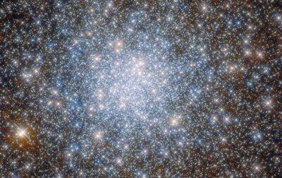 Джеймс Уэбб - Hubble сделал фото звездного скопления в созвездии Стрелец - korrespondent.net - Украина