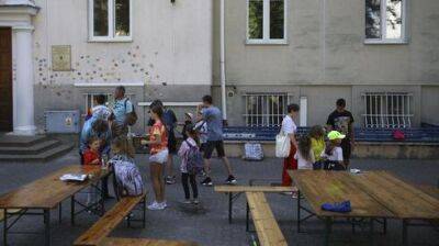 Русскоязычные евреи из США готовят детей украинских беженцев к началу учебного года в Варшаве - vesty.co.il - Россия - США - Украина - Израиль - Польша - Варшава - шт. Калифорния - с. Вместе