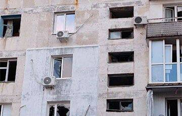 В квартирах погнулись замки в дверях: новые кадры из Новофедоровки после взрывов на авиабазе РФ - charter97.org - Россия - Украина - Крым - Белоруссия