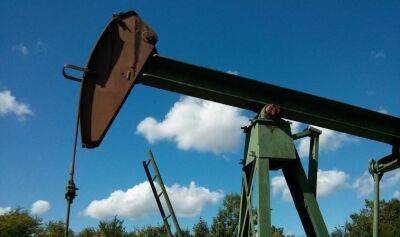 Доходы России от экспорта нефти в июле снизились на $2 миллиарда - minfin.com.ua - Россия - Китай - Южная Корея - США - Украина - Англия - Турция - Япония - Индия