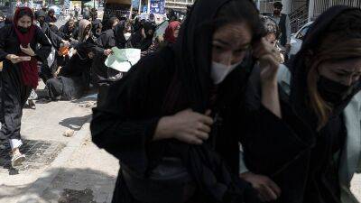 Права женщин в Афганистане: талибы разогнали очередную демонстрацию - ru.euronews.com - Россия - Афганистан