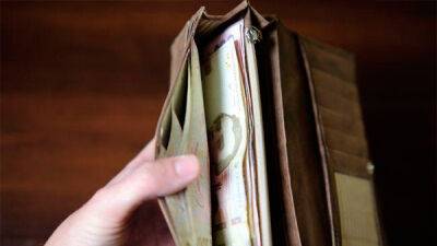 Робота у вихідний день оплачується в подвійному розмірі: до КЗпП повернули стару норму - bin.ua - Украина - Україна