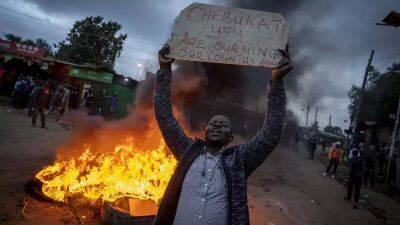 "Непрозрачные" выборы в Кении: раскол в избиркоме, драки и протесты - ru.euronews.com - Кения - Найроби