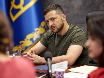 Владимир Зеленский - Алексей Данилов - Зеленский объяснил, почему власти не предупредили украинцев о вторжении РФ: в хаосе россияне могли "сожрать" Украину - gordonua.com - Россия - Украина - Крым - Washington - Снбо