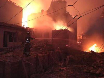 Ракетний удар по Одеській області: у мережі з'явилися кадри руйнувань - vchaspik.ua - Украина
