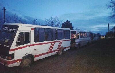 Розстріляли впритул: на Херсонщині окупанти обстріляли евакуаційний автобус, є жертви - vchaspik.ua - Украина - Росія