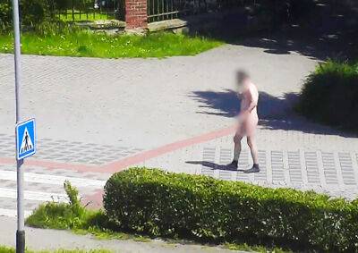Чех оставил в залог одежду и голым отправился за деньгами - vinegret.cz - Чехия