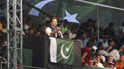 Имран Хан - Экс-премьеру Пакистана предъявили обвинения в терроризме - ru.euronews.com - Пакистан - Исламабад