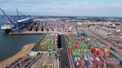 Рабочие крупнейшего порта страны начали забастовку из-за зарплаты - rbnews.uk - Twitter