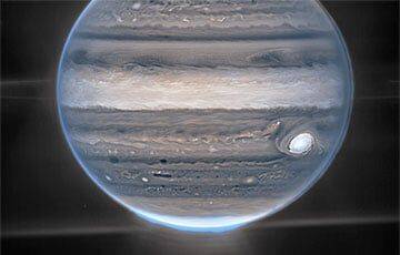 Сверхмощный телескоп NASA разглядел необычное явление на полюсах Юпитера - charter97.org - Белоруссия
