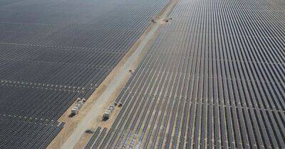 Через 10 лет крупнейший в мире солнечный парк будет производить 5 ГВт энергии - focus.ua - Украина - Эмираты