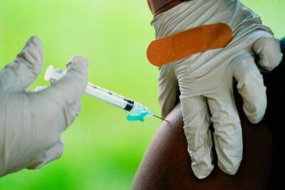 Бангладеш начинает вакцинацию школьников от COVID-19 - unn.com.ua - США - Украина - Киев - Бангладеш - Дакка