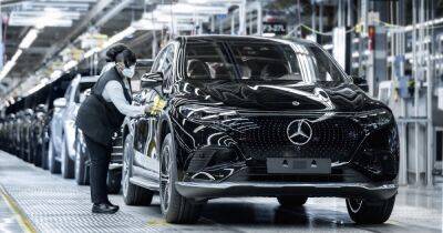 Самый дорогой электромобиль Mercedes поступил в производство: фото и подробности - focus.ua - США - Украина - штат Алабама