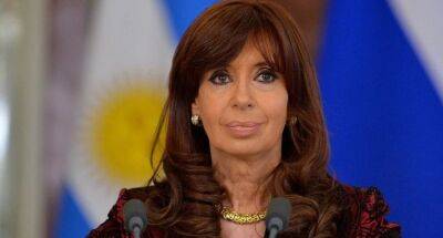 Экс-президента Аргентины Кристину Киршнер требуют посадить на 12 лет. Она назвала это местью - obzor.lt - Аргентина - Буэнос-Айрес