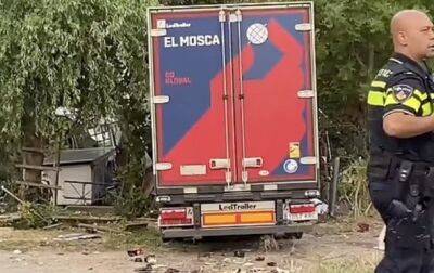 В Нидерландах грузовик въехал в толпу отдыхающих - korrespondent.net - Украина - Испания - Голландия - Turkey
