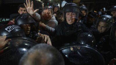 Беспорядки в ходе митинга в поддержку Киршнер - ru.euronews.com - Аргентина - Буэнос-Айрес