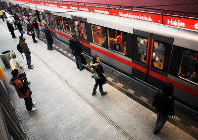 Убежавшая в тоннель собака парализовала работу пражского метро - vinegret.cz - Чехия - Прага